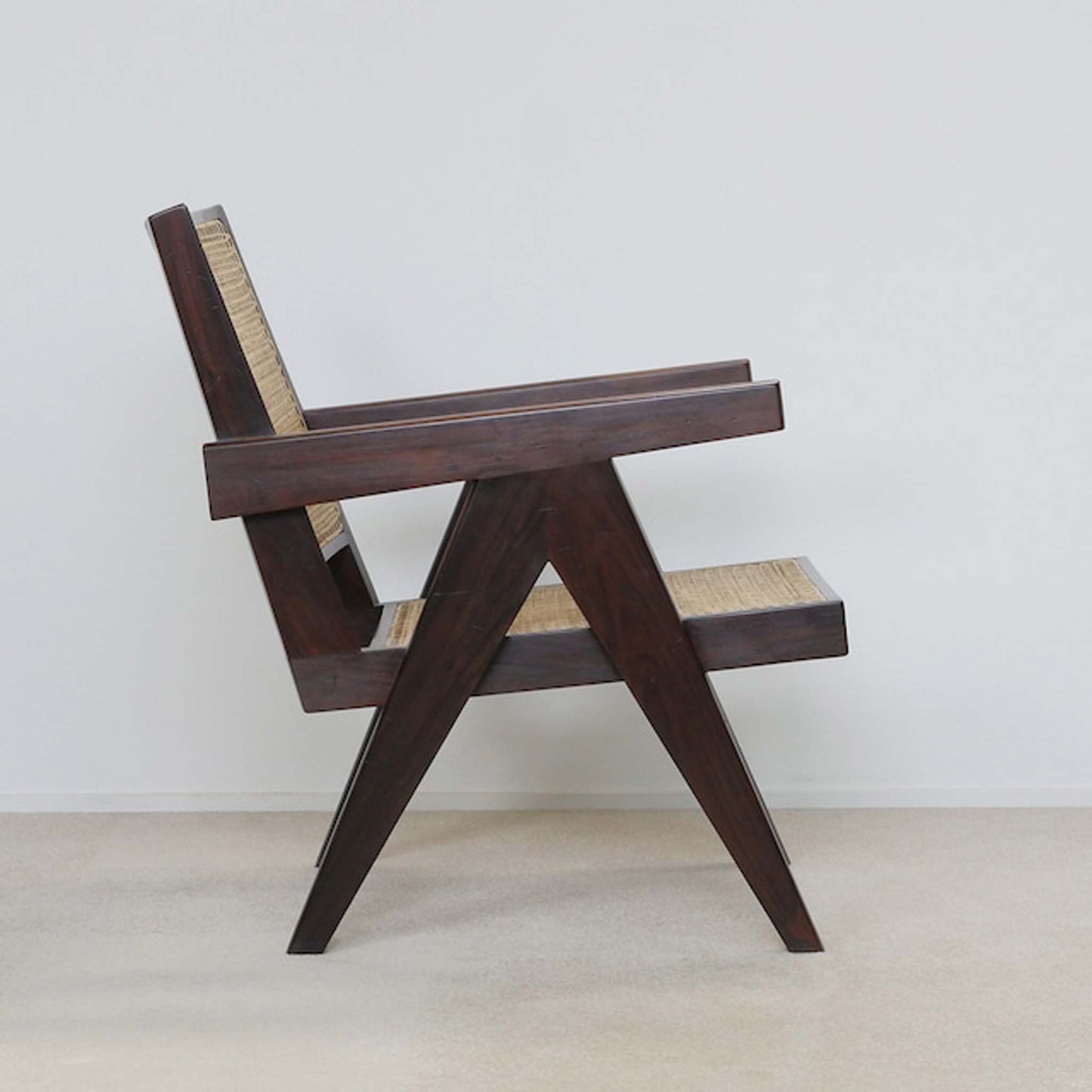 PJ100 Easy Arm Chair Rose Wood